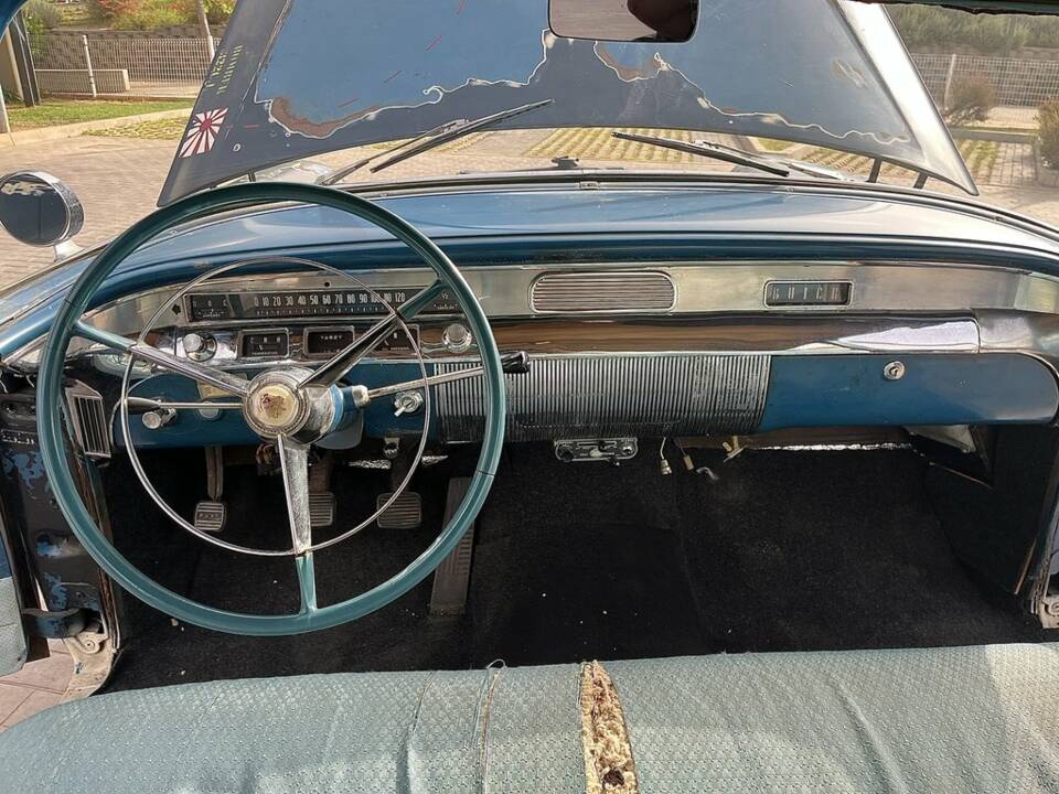 Image 2/8 of Buick 40 Special (1956)
