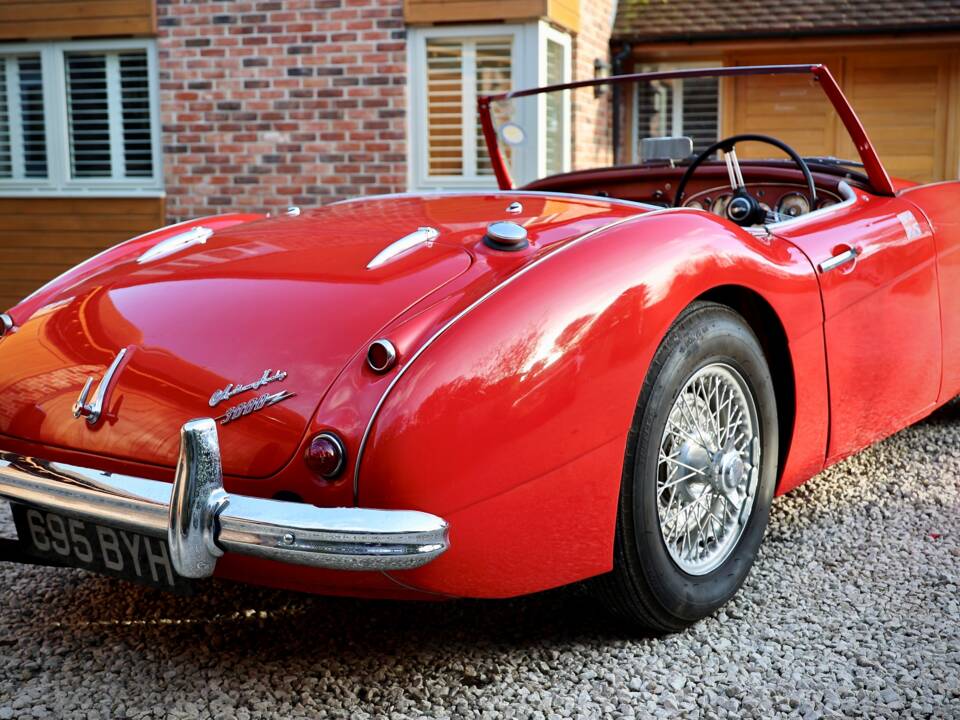 Image 2/24 of Austin-Healey 3000 Mk I (BN7) (1961)