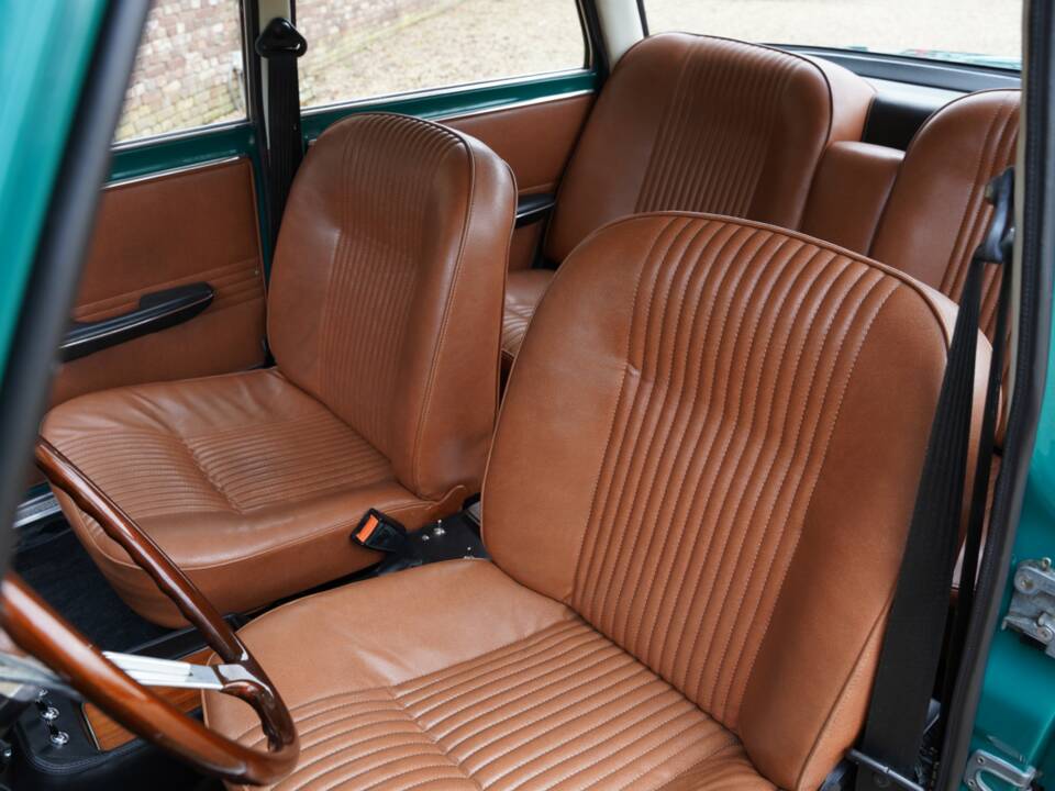 Bild 34/50 von Alfa Romeo Giulia 1300 TI (1972)