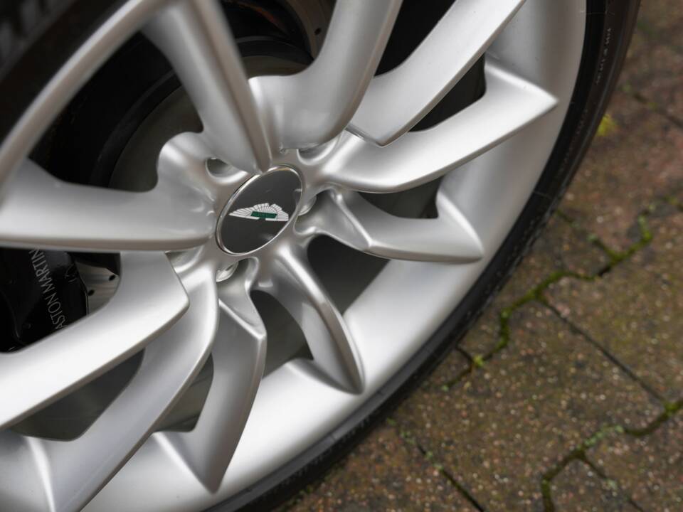 Bild 49/50 von Aston Martin DB 7 Vantage (2001)