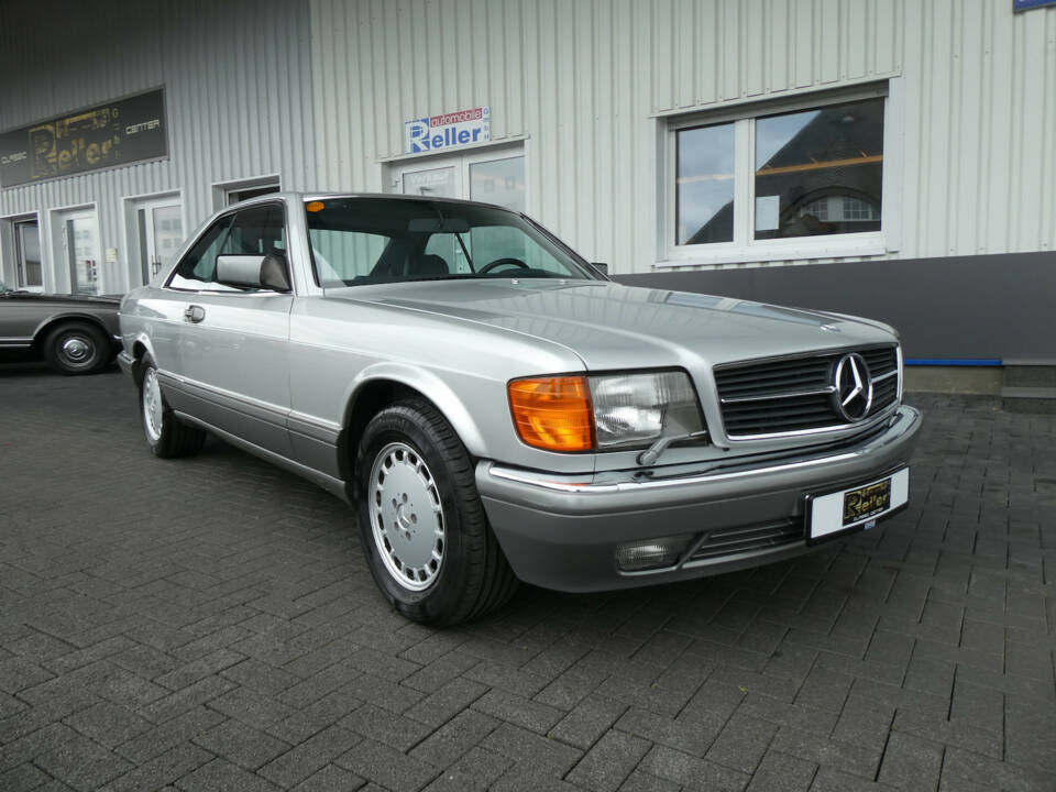 Imagen 1/26 de Mercedes-Benz 560 SEC (1987)