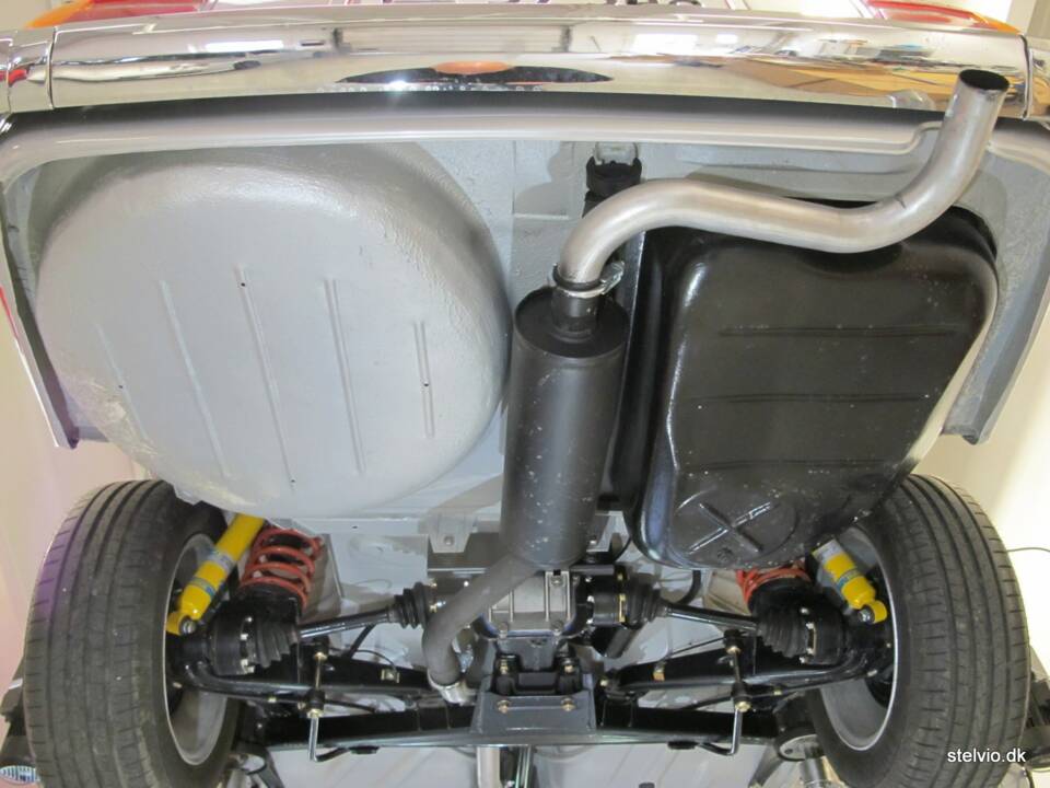 Bild 44/53 von BMW 2002 tii (1974)