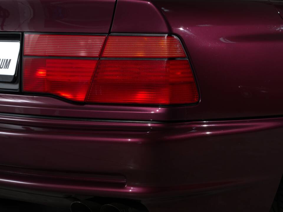 Immagine 18/38 di BMW 840Ci (1993)