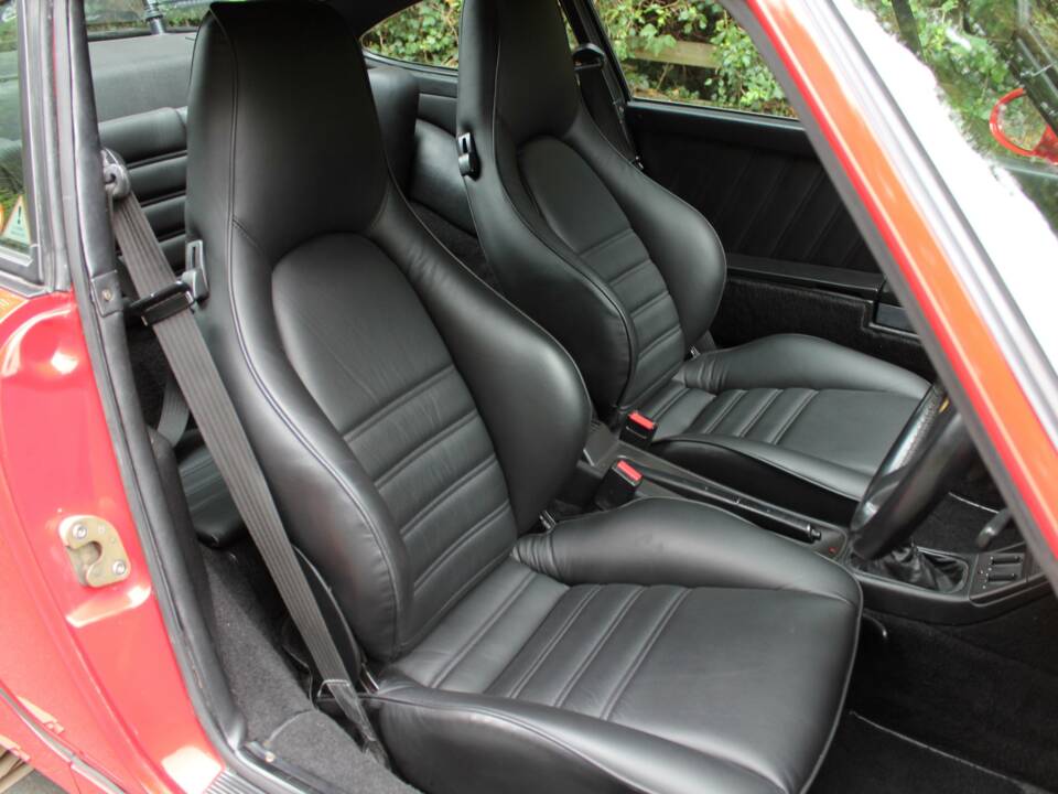 Image 9/15 of Porsche 911 Carrera 4 (1989)