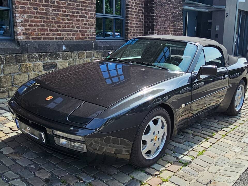 Bild 8/27 von Porsche 944 Turbo (1991)