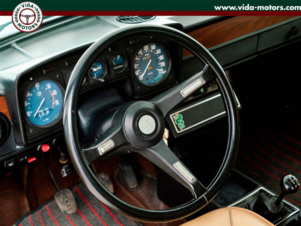 Image 13/20 of Alfa Romeo Alfetta 1.8 (1976)