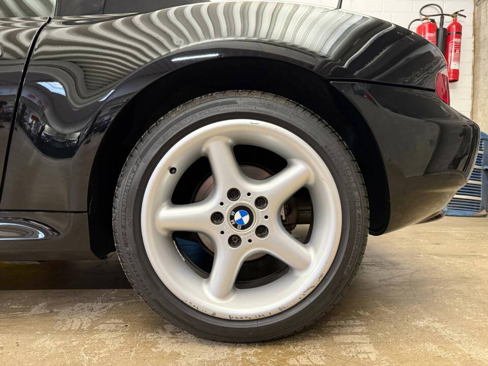 Image 11/19 of BMW Z3 1.9i (2001)