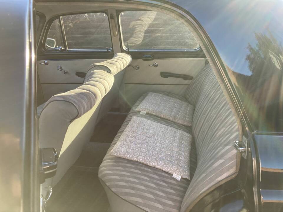 Bild 7/8 von Mercedes-Benz 180 b (1961)