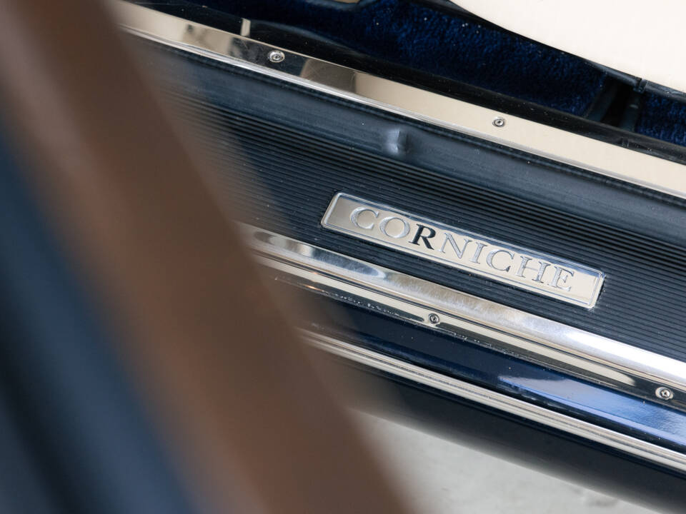 Image 9/40 of Rolls-Royce Corniche V (2000)