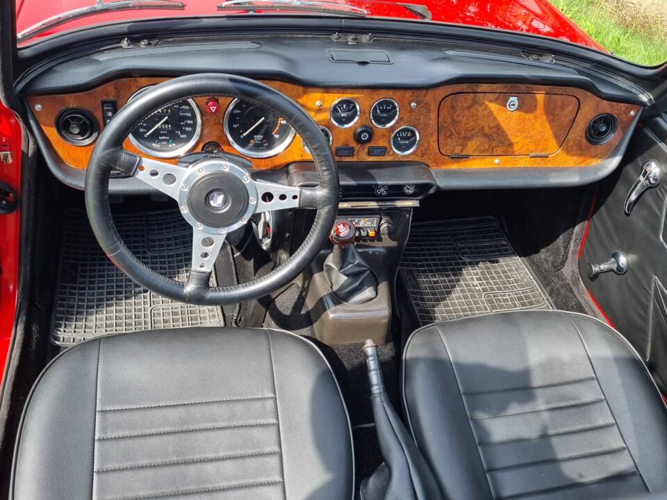 Bild 16/20 von Triumph TR 6 (1972)