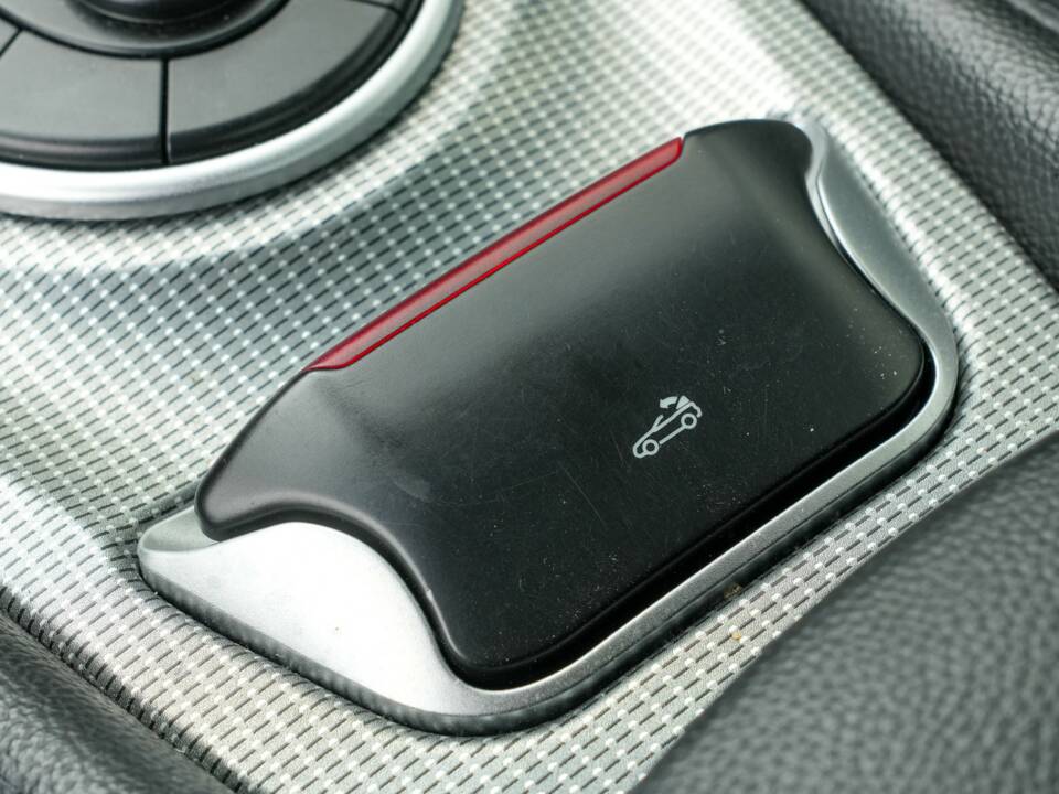 Image 25/45 de Mercedes-Benz SL 350 (2003)