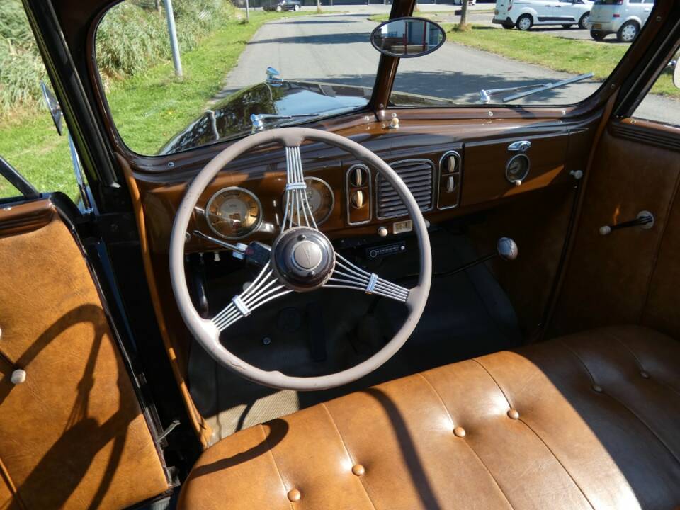 Image 41/52 de Ford V8 (1938)