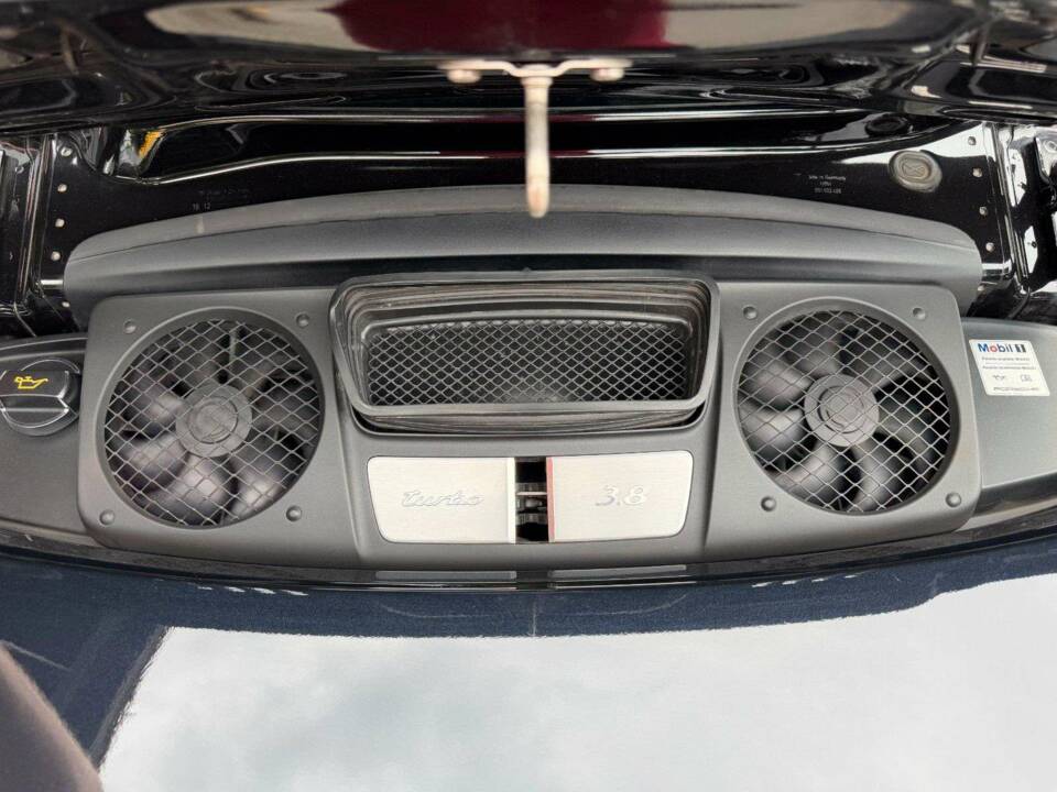 Bild 26/39 von Porsche 911 Turbo (2018)