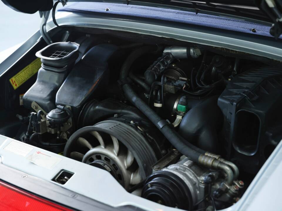 Bild 37/50 von Porsche 911 Carrera (1995)