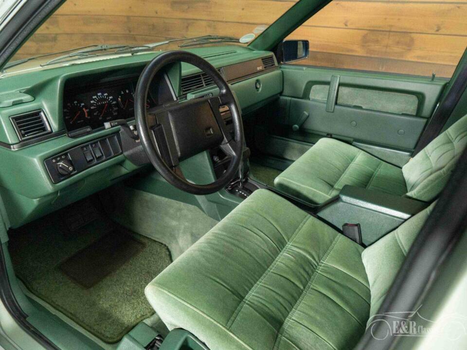 Image 2/19 of Volvo 760 GLE (1983)