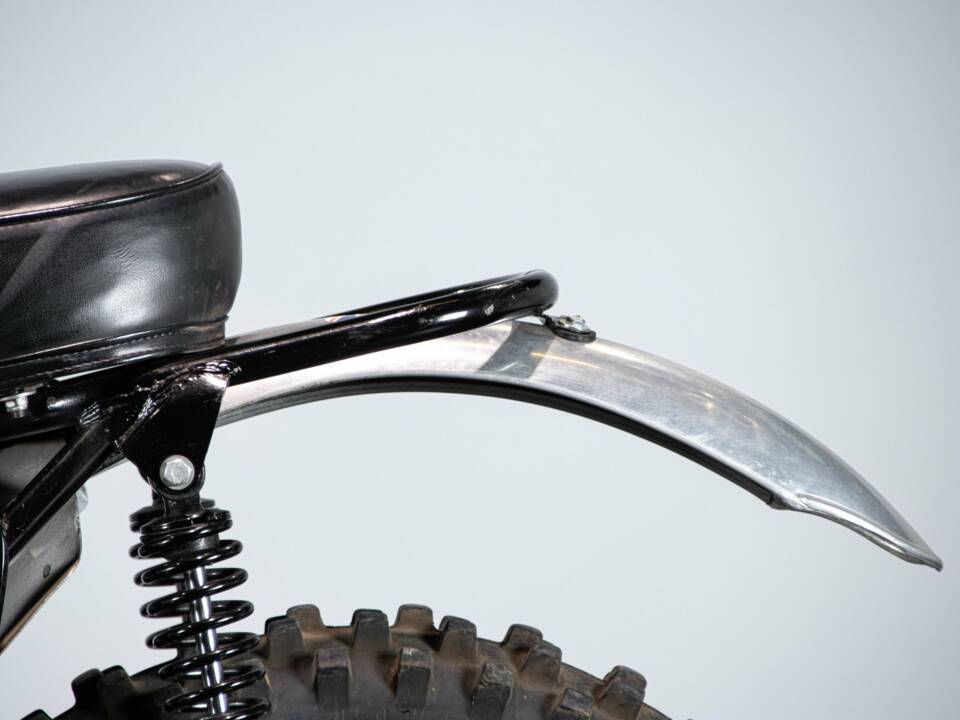Bild 22/50 von BSA DUMMY (1974)
