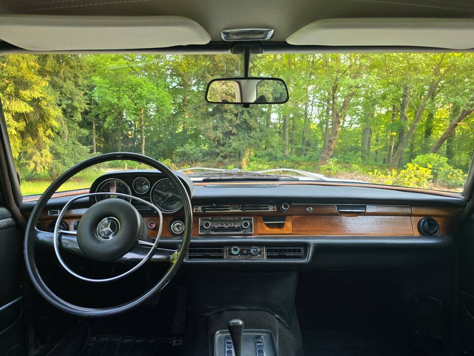 Image 39/62 of Mercedes-Benz 280 SE (1971)