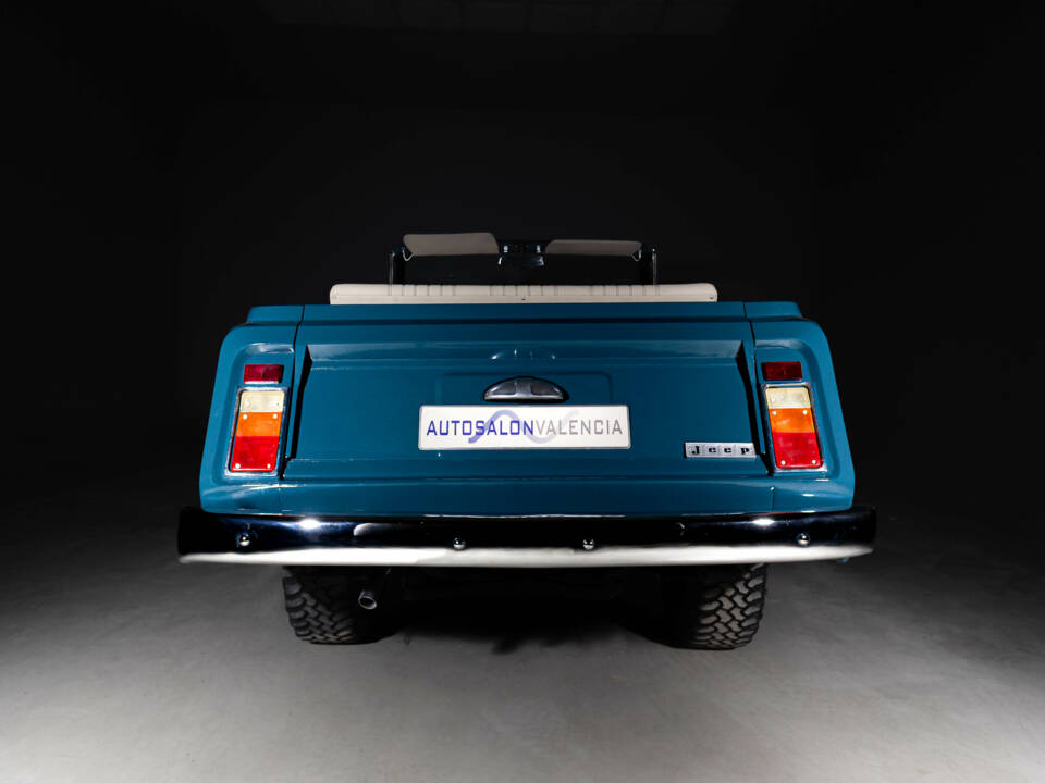 Bild 32/37 von Jeep Commando (1972)