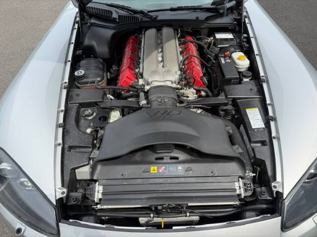 Imagen 20/27 de Dodge Viper SRT10 (2004)