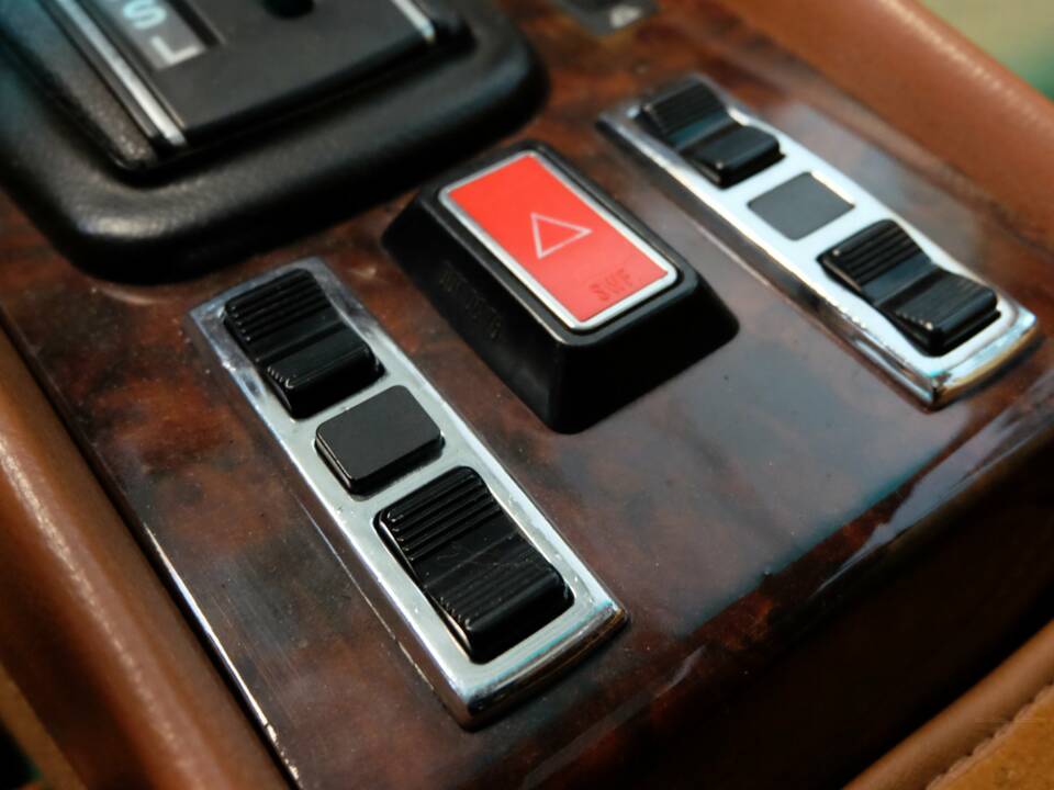 Bild 15/29 von Mercedes-Benz 500 SLC (1980)