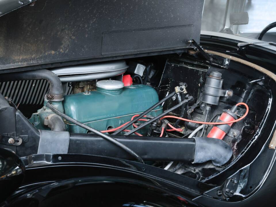 Image 37/50 of Citroën Traction Avant 11 BL (1953)