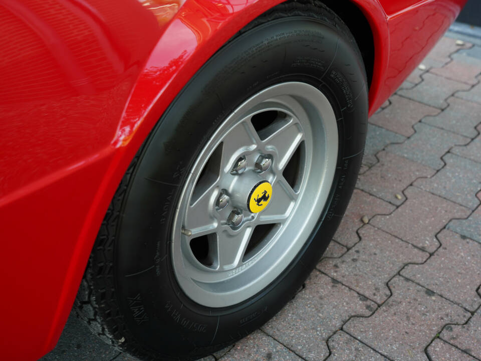 Image 23/50 of Ferrari Dino 308 GT4 (1976)