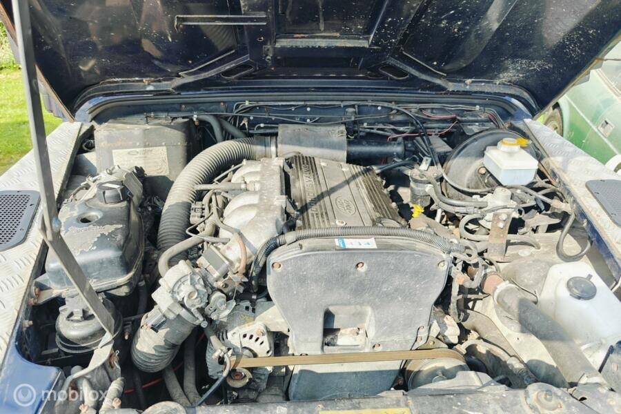 Image 32/39 de Land Rover Defender 90 (1997)