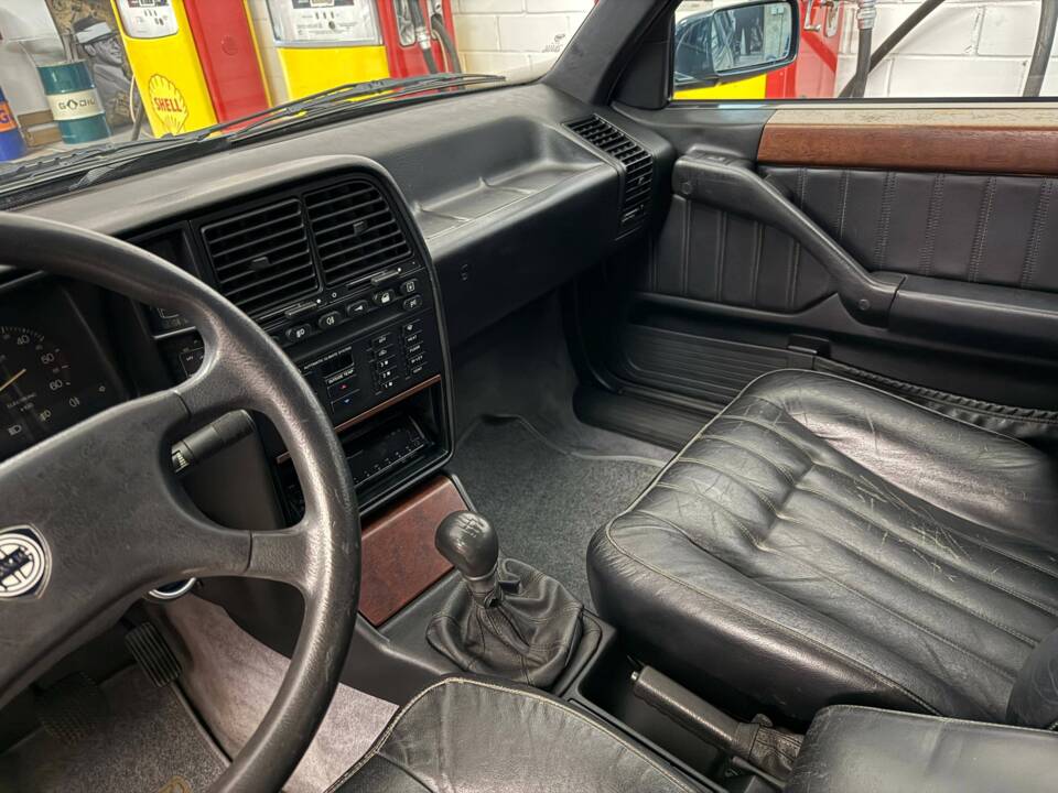 Image 10/19 of Lancia Thema 2500 Turbo DS (1993)