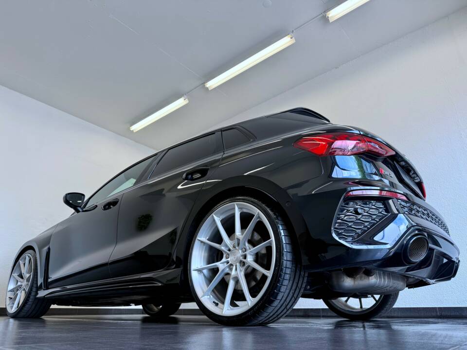 Afbeelding 7/27 van Audi RS3 Sportback (2023)