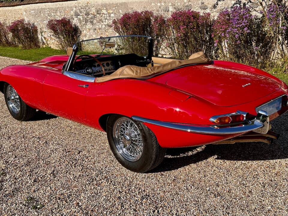 Bild 17/66 von Jaguar E-Type 3.8 (1964)