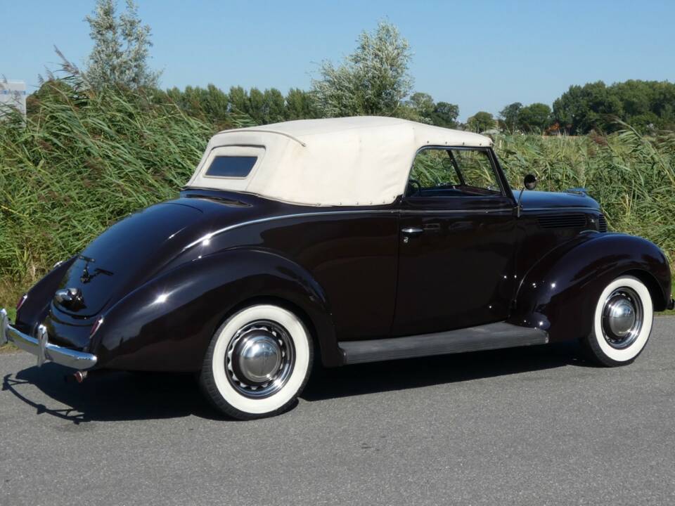 Image 46/52 de Ford V8 (1938)