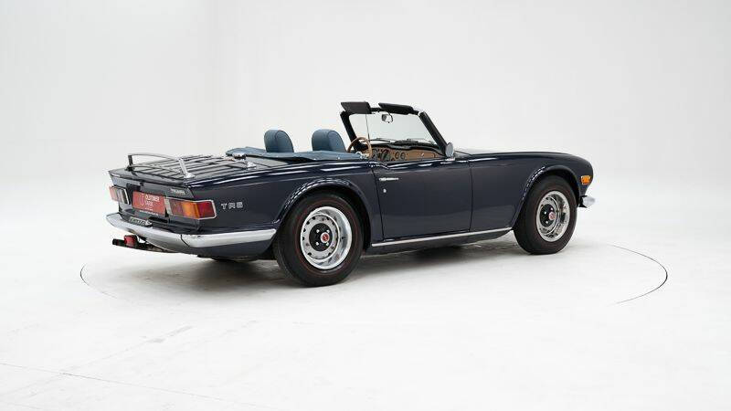 Immagine 2/15 di Triumph TR 6 (1969)
