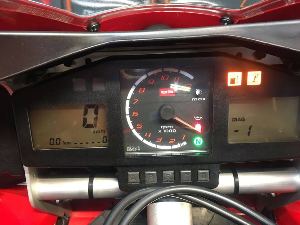 Immagine 20/22 di Aprilia RSV 1000 R (2000)