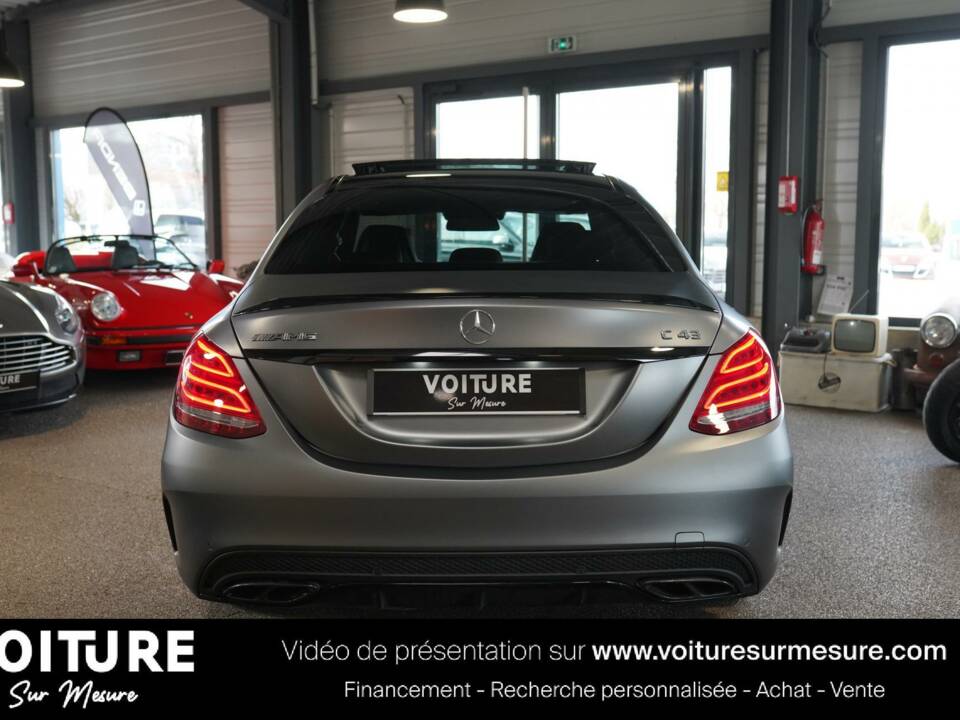 Imagen 3/23 de Mercedes-Benz C 43 AMG 4MATIC (2017)