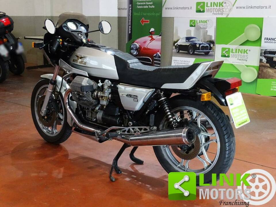 Image 9/10 of Moto Guzzi DUMMY (1981)