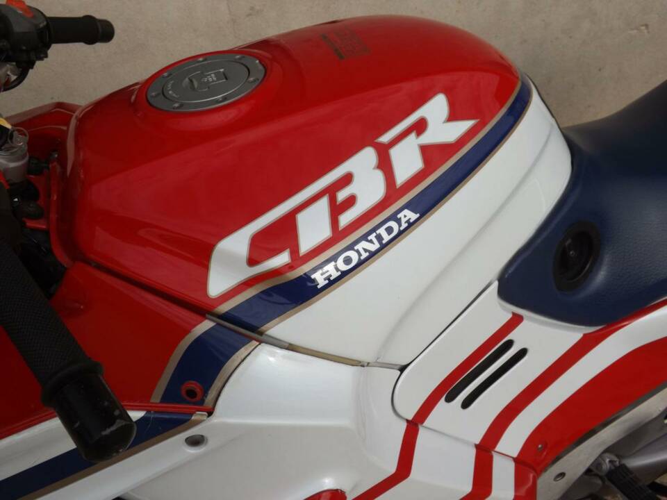 Immagine 15/50 di Honda CBR 1000F (1992)