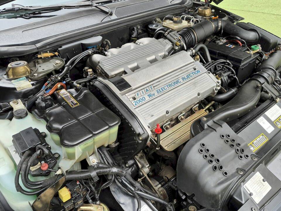 Immagine 57/63 di FIAT Coupé 2.0 16V (1994)