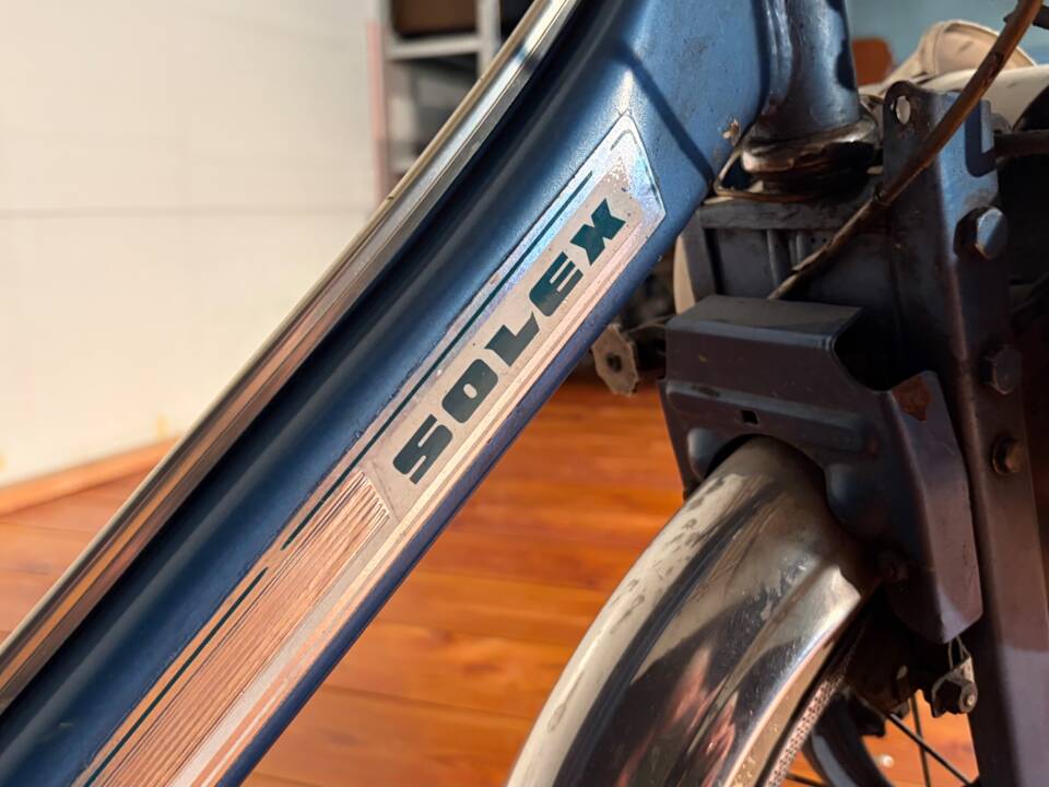 Image 16/19 of Solex Vélosolex Model 5000 (1900)