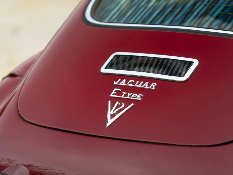 Afbeelding 40/50 van Jaguar E-Type V12 (2+2) (1972)