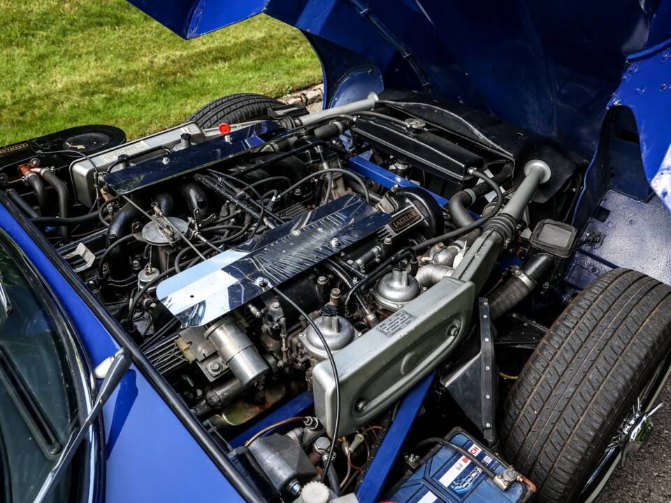Image 5/43 de Jaguar Type E V12 (1974)