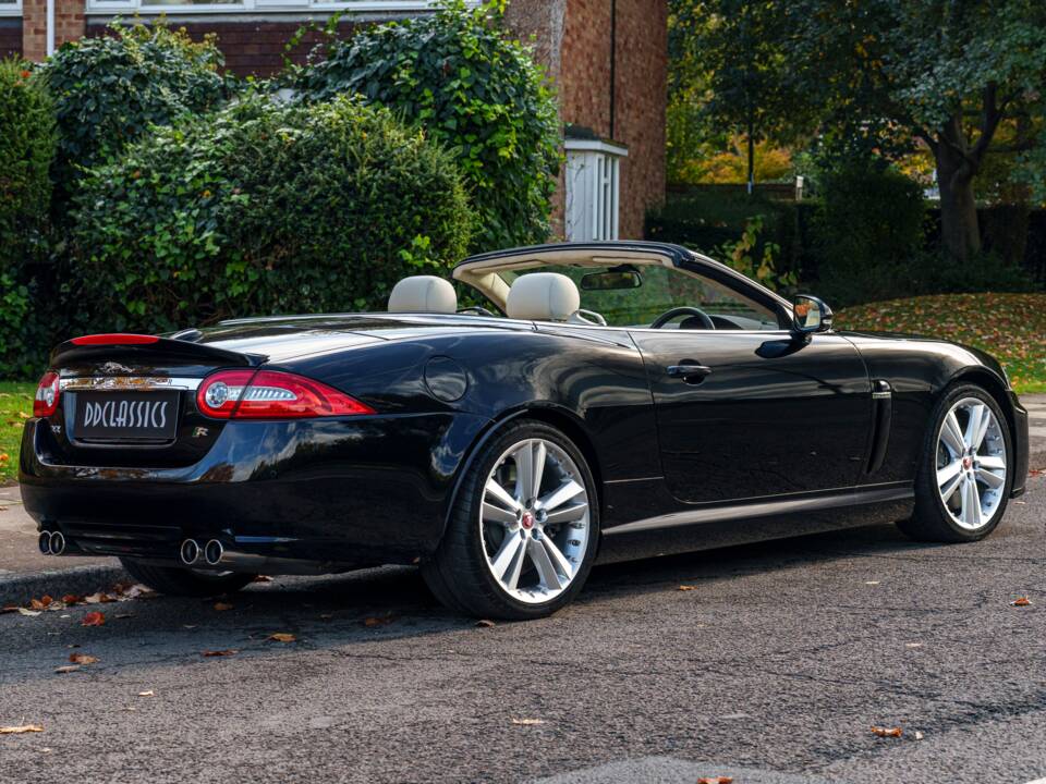 Image 3/30 de Jaguar XKR (2009)