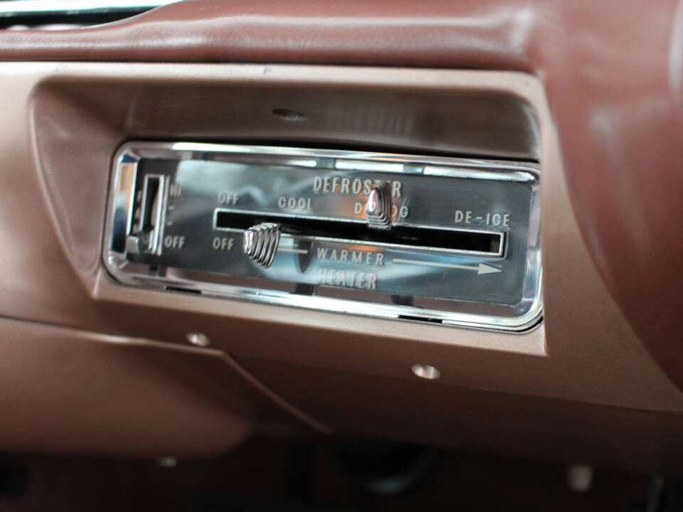 Bild 31/40 von Cadillac 62 Coupe DeVille (1959)