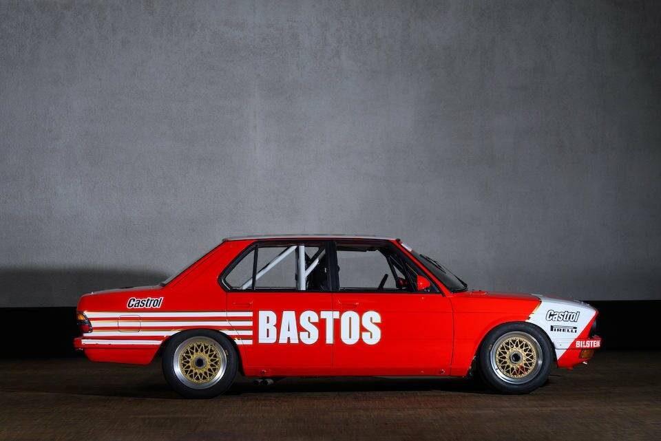 Immagine 2/39 di BMW 528i Group A (1982)