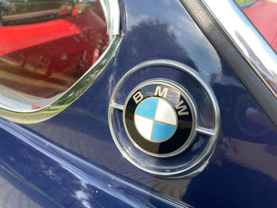 Image 60/79 of BMW 2000 CS (1969)