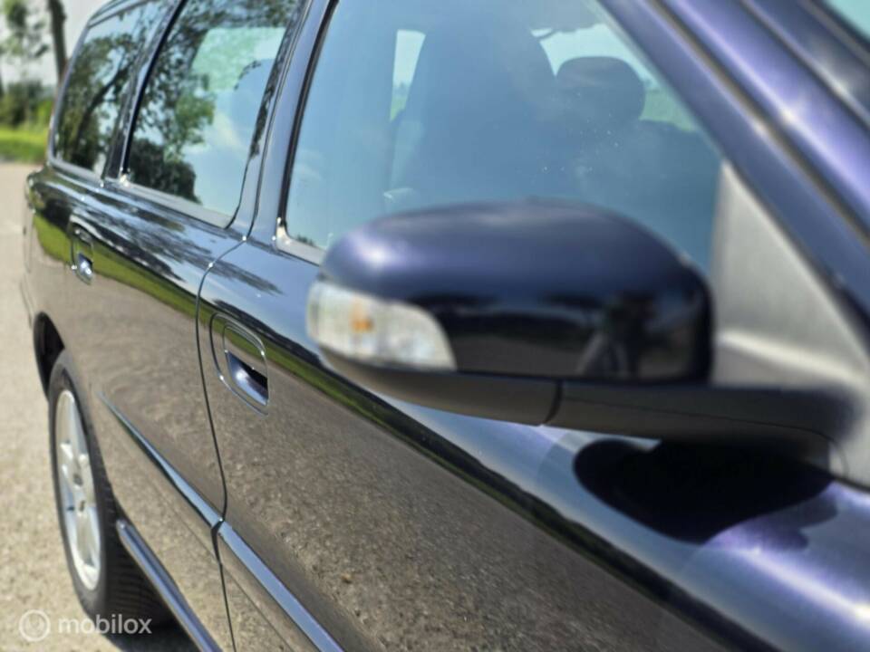 Image 15/29 de Volvo V 70 2.4 (2007)