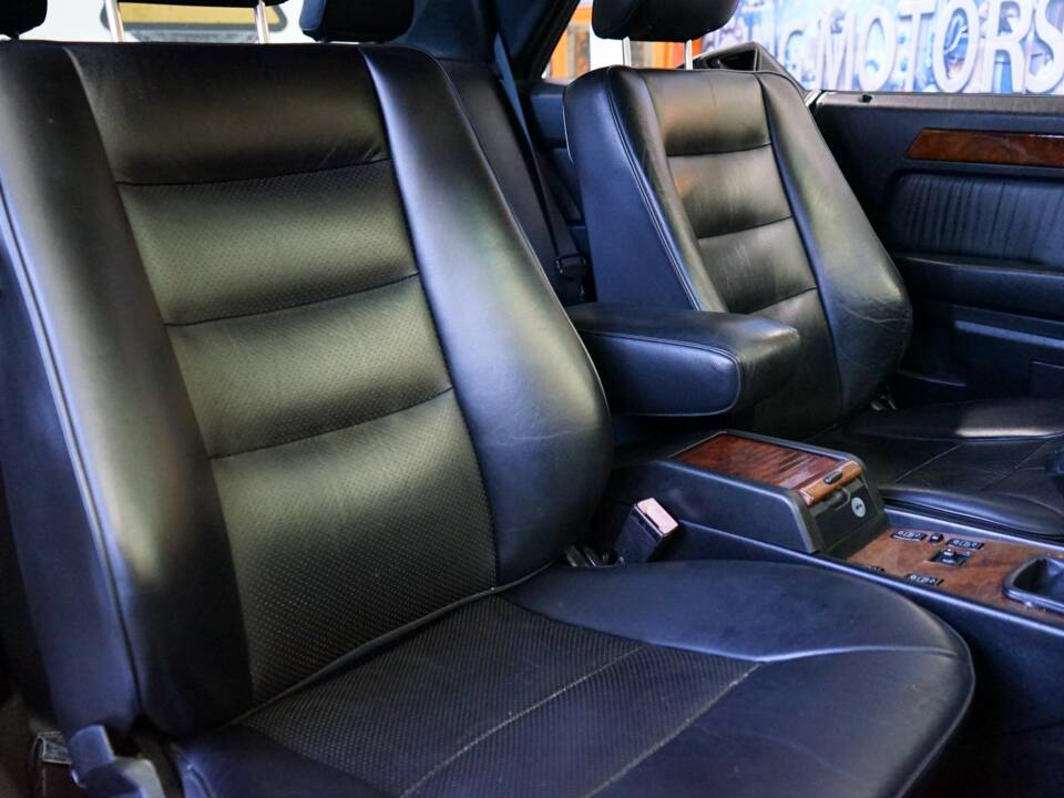 Afbeelding 19/35 van Mercedes-Benz 300 CE-24 (1992)