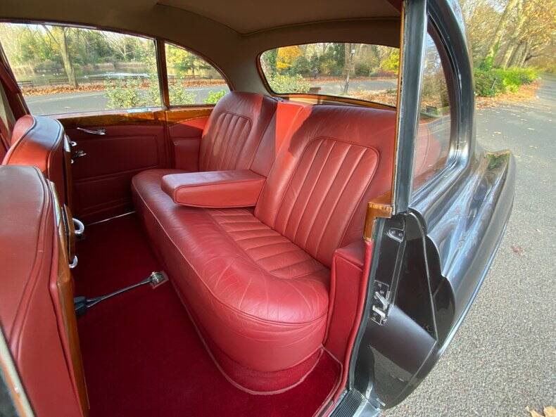 Immagine 41/50 di Bentley S 1 Continental (1958)