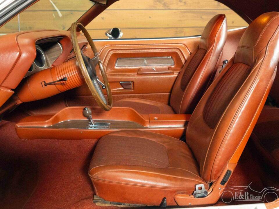 Bild 11/19 von Dodge Challenger R/T (1970)