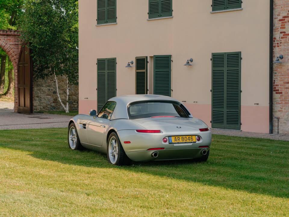 Image 38/185 of BMW Z8 (2001)