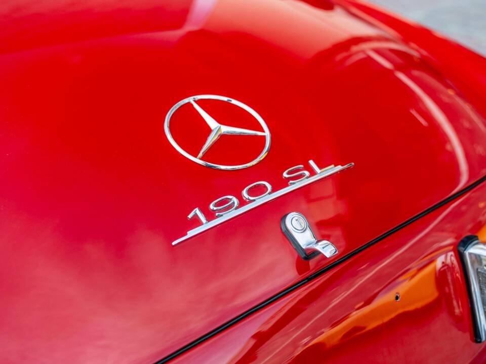 Image 16/19 of Mercedes-Benz 190 SL (1957)